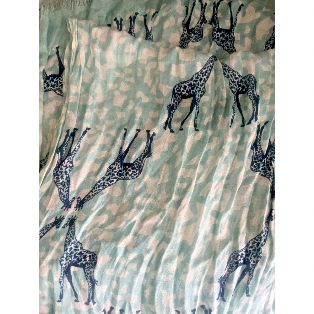 Womens Mint Giraffe Print Lightweight Scarf Fringed Oblong Wrap Shawl 20.5 x 72